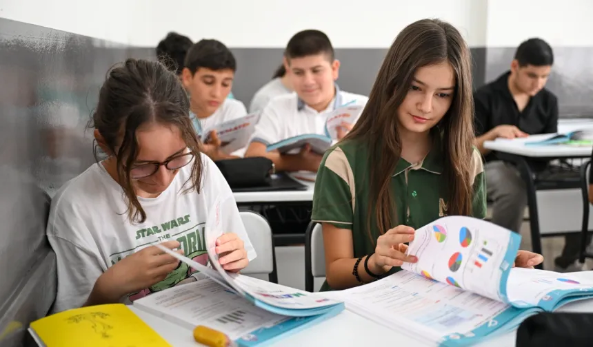 İzmir Bornova'da eğitim yatırımlarına bir yenisi daha eklendi