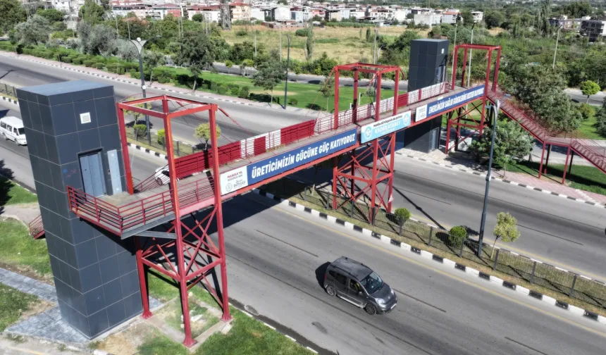 Manisa'da üst geçide asansör kolaylığı