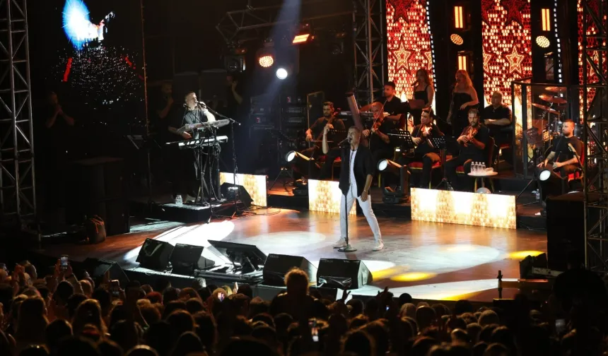 Uluslararası Bursa Festivali'ne Özcan Deniz'le muhteşem final