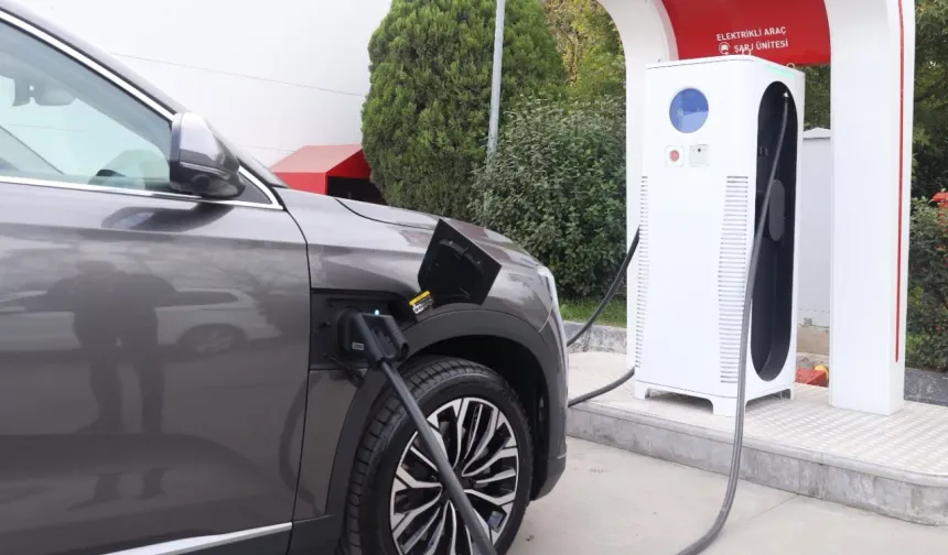 Elektrikli araçların evde şarj edilmesine yasak mı geldi? Açıklama İletişim'den yapıldı