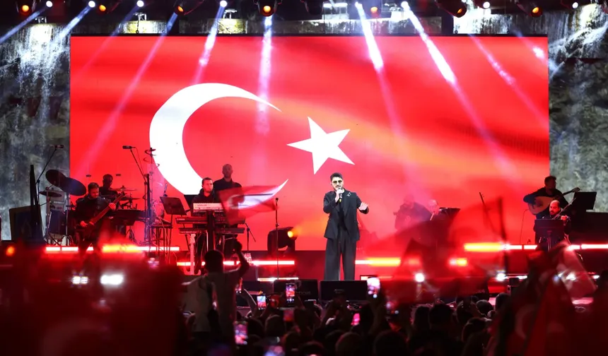 Cumhuriyet coşkusunu Semicenk ile yaşadılar