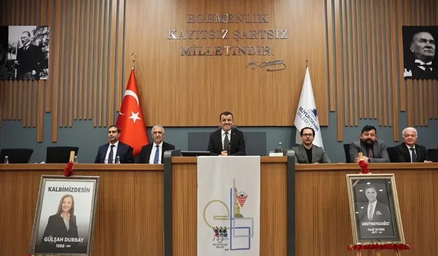 Ege'nin yerel yönetimleri İzmir'de buluştu