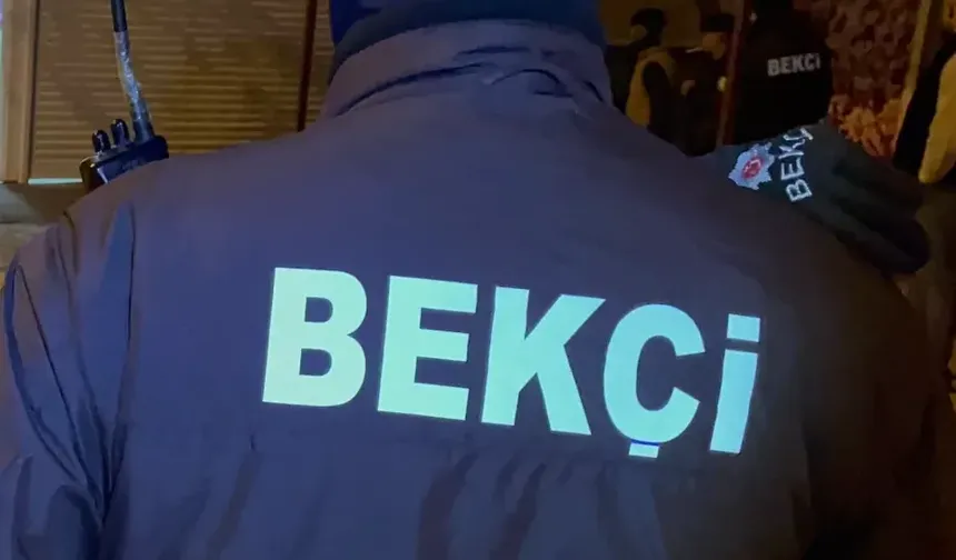 İstanbul'da okul önündeki tartışma... Bekçi, veliyi ayağından vurdu!