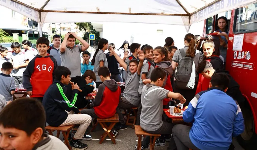 Kent Lokantası Öğrenci Otobüsleri sefere başladı