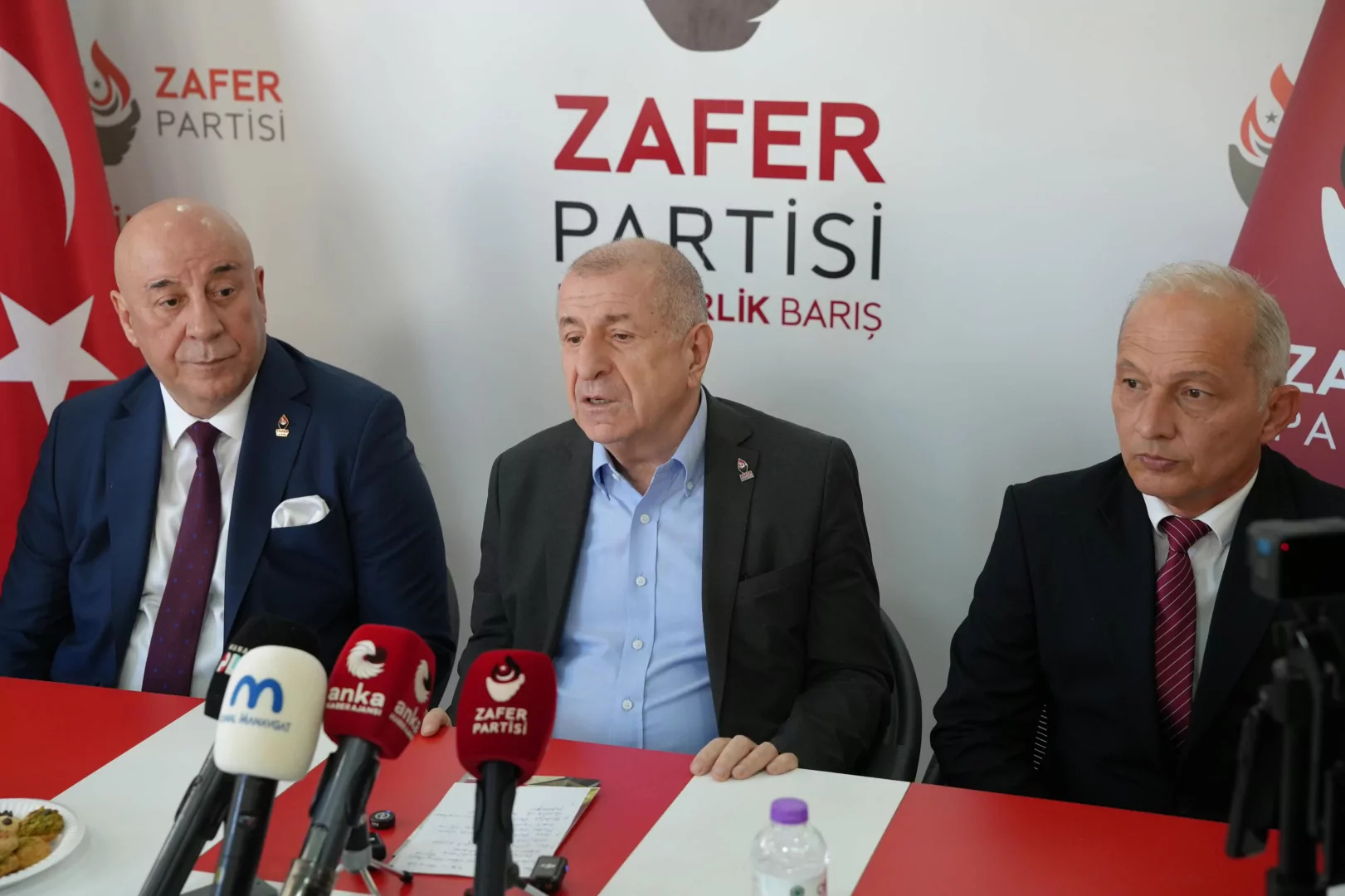 SİYASET